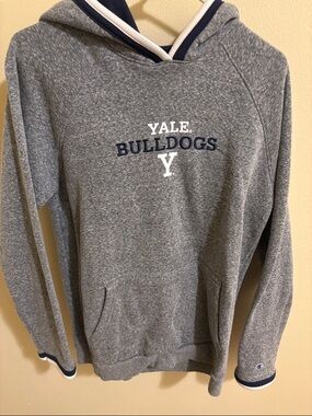 Champion Yale Bulldogs Gray & Navy Hooded Sweatshirt